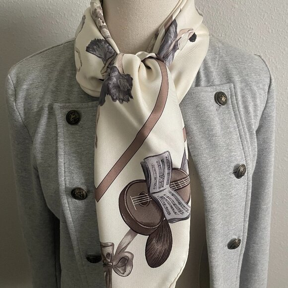 Hermes La Dance silk scarf 90 - Picture 7 of 7